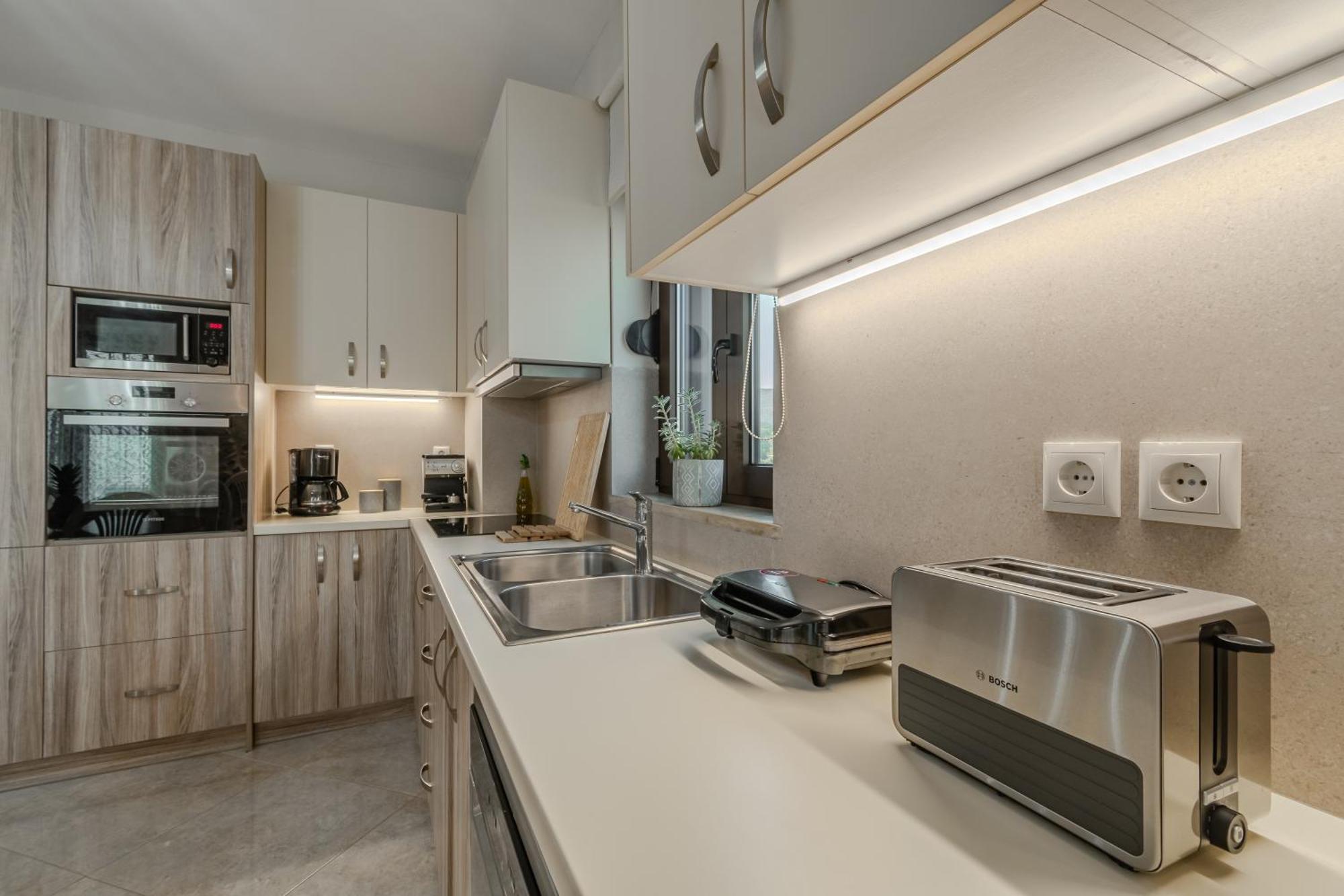 Angouselianá Casa Kastella, Private Jacuzzi & Bbq Facilities!ヴィラ エクステリア 写真